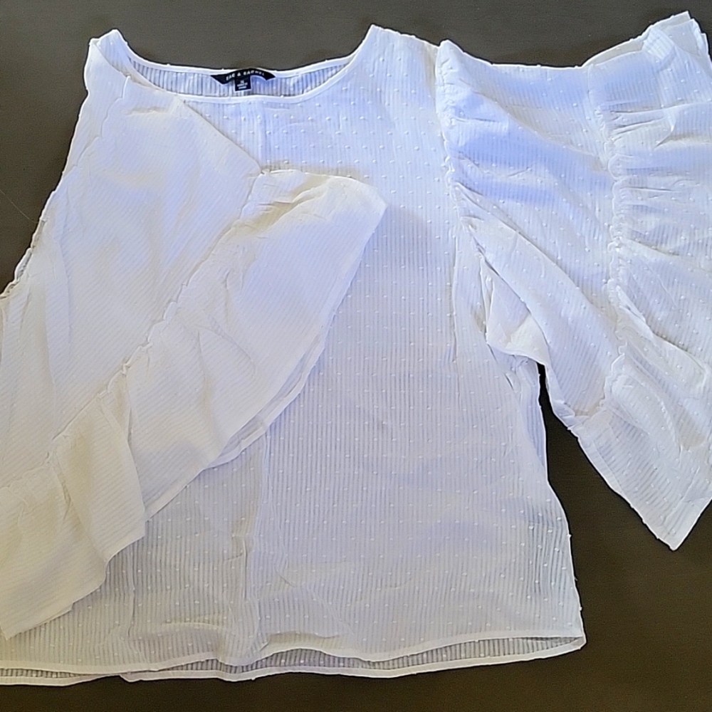 Zac & Rachel sheer flowy blouse